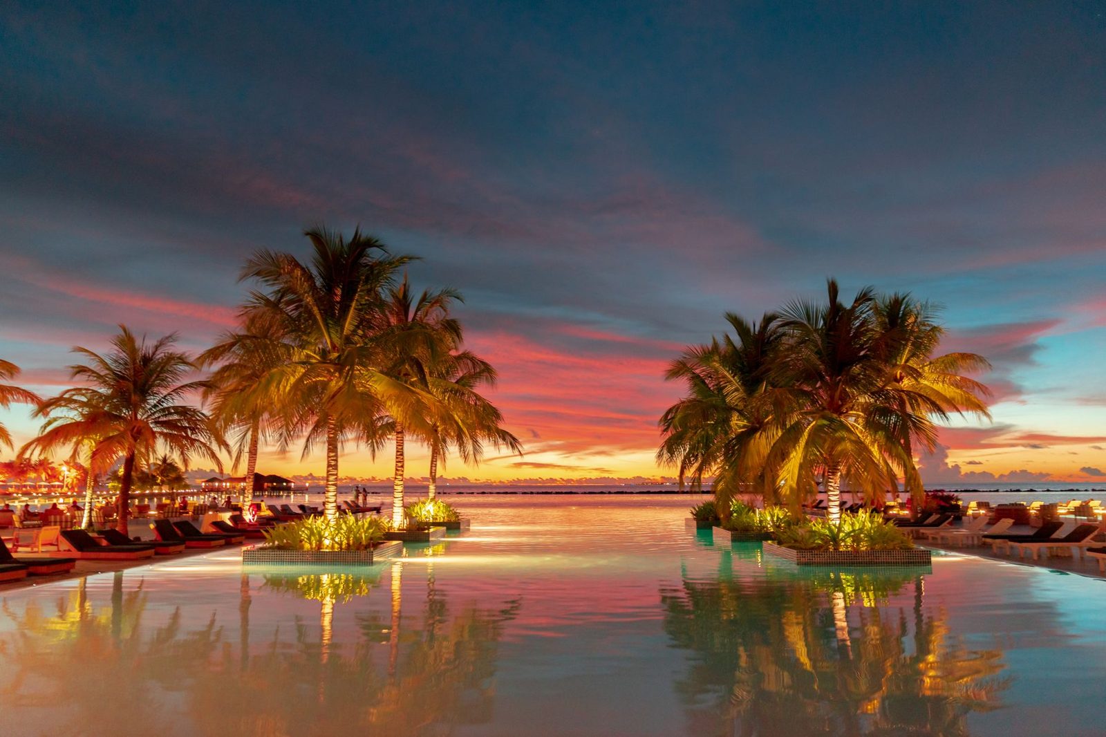 Luxury hotels Frisco TX resort infinity pool at sunset