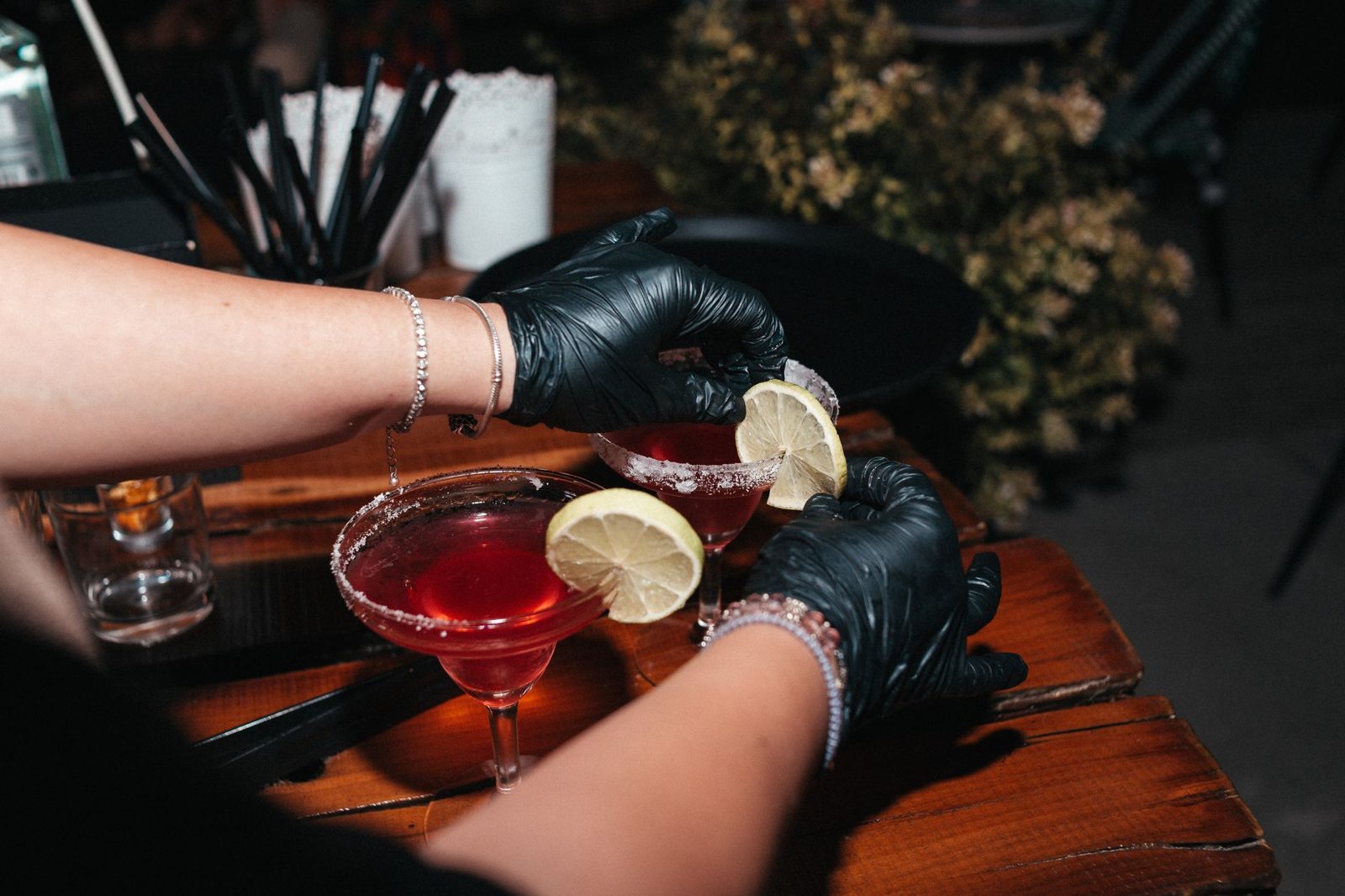 Craft cocktails at a bar representing speakeasy Frisco TX nightlife